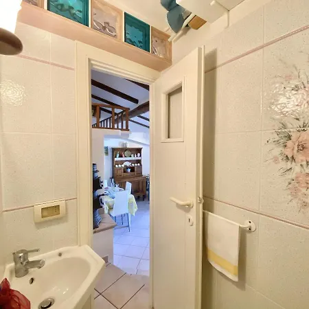 Holidaycasa Gio - In Centro Vista Mare 斯佩隆加